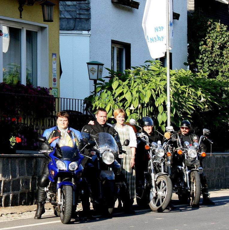 Hotel-Gasthaus Steiger Grafenthal Bagian luar foto