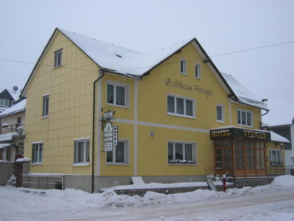 Hotel-Gasthaus Steiger Grafenthal Bagian luar foto
