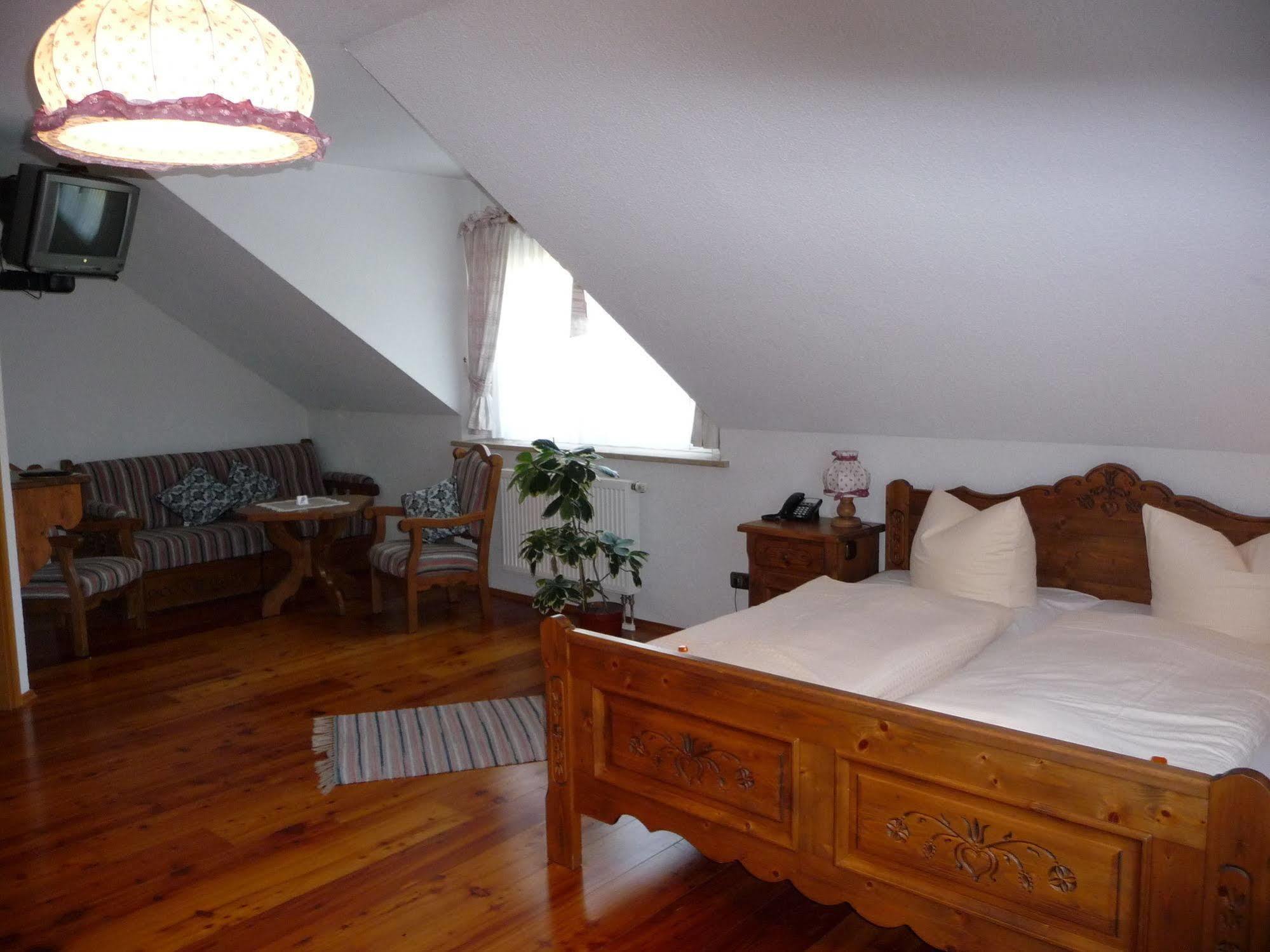 Hotel-Gasthaus Steiger Grafenthal Bagian luar foto